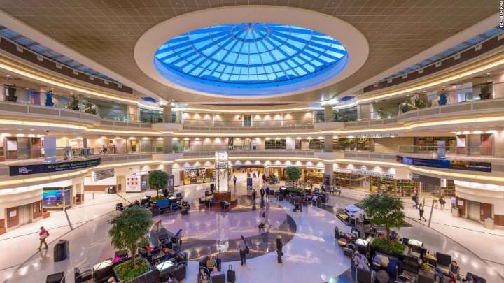&copy; Shutterstock The main hall inside Hartsfield-Jackson Atlanta International Airport. It is the world's busiest airport by passenger traffic.