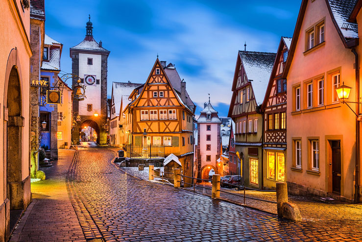The European Union has not lifted its ban on travelers from the US &copy; Michael Abid/Alamy Stock Photo