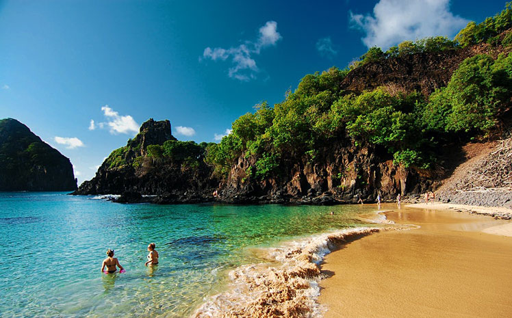 Fernando de Noronha has reopened to visitors &ndash; but for now, just those who have tested positive for COVID-19 &copy; Renata Souza e Souza/Getty Images