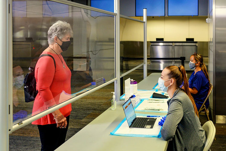 United Airlines is the first in the US to offer preflight coronavirus tests &copy;United Airlines