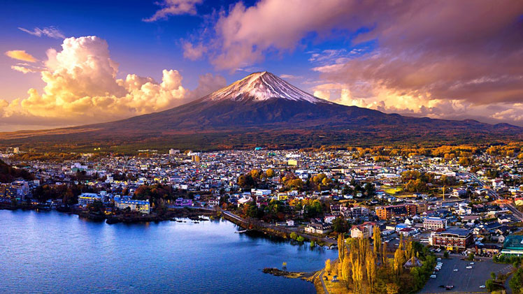 Japan is moving towards phase two of its travel advisory restrictions &copy;Shutterstock
