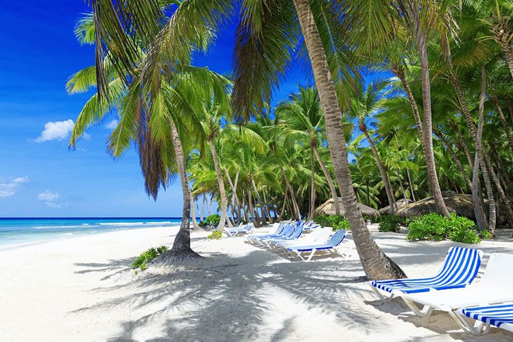 Will travelers get to enjoy the warmth of some winter sun in the coming months? &copy; Denis Burdin / Shutterstock