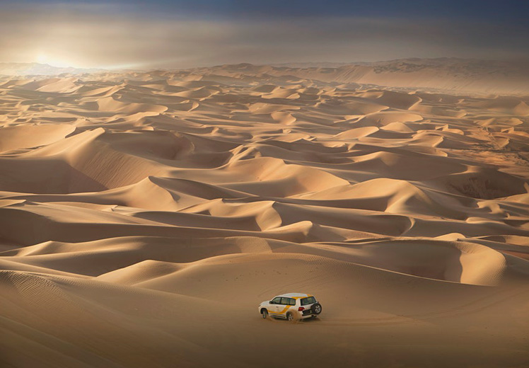 Drive off-road in Abu Dhabi &copy;Buena Vista Images/Getty Images