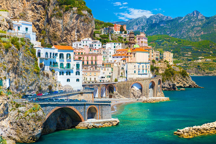Italy is now open to US travelers arriving on COVID-tested flights &copy; Oleg Voronische / Shutterstock