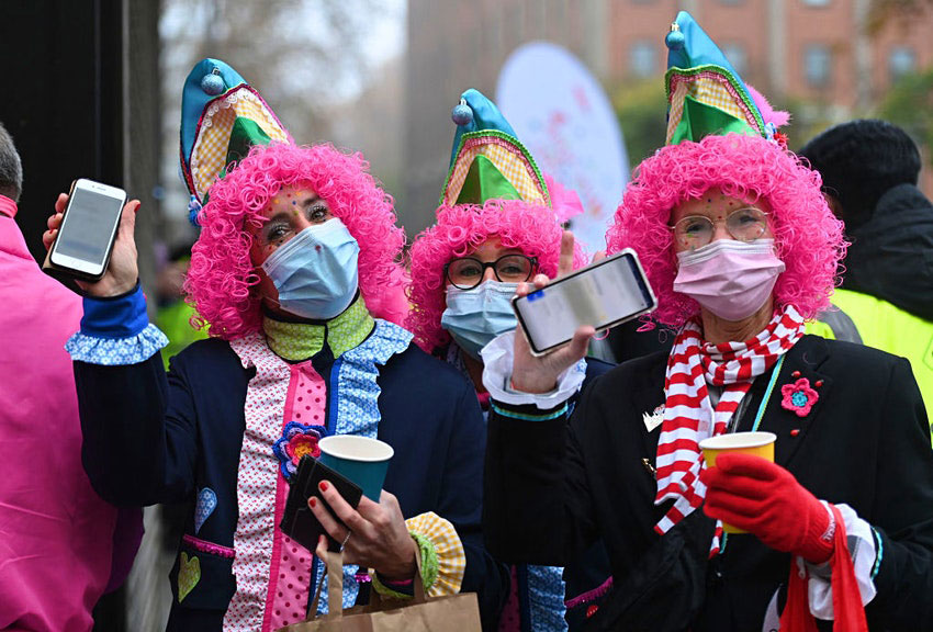 Vaccination certificates must be shown to gain entry to the Christmas carnival in the German city of Cologne, as infection rates soar &copy; Ian Fassbender/AFP/Getty Images