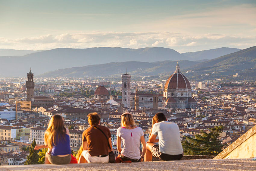 Italy is changing its COVID-19 travel policy again &copy; WineDonuts/Shutterstock