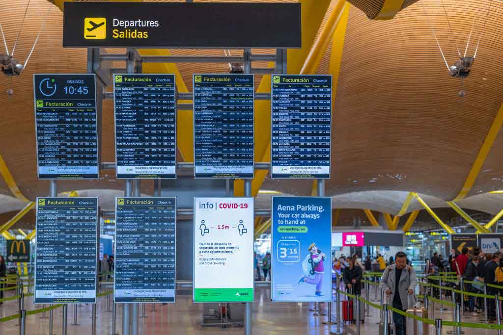 Spanish airports will see a summer of disruptions with airline strikes and staff shortages &copy; Bloomberg / Getty Images