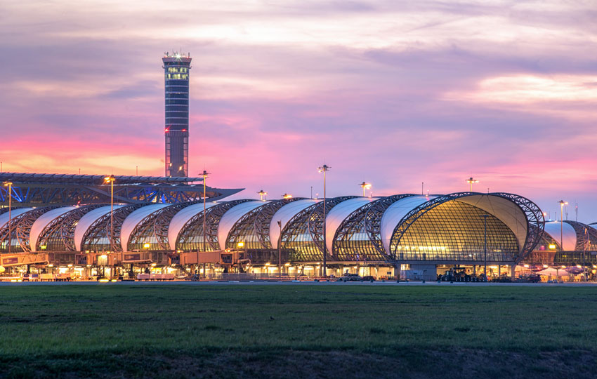 The exterior of Suvarnabhumi Airport during dusk &copy; nhungboon / Shutterstock