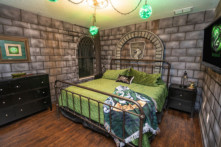 There's a number of themed rooms suitable for any Harry Potter fan &copy; Loma Homes